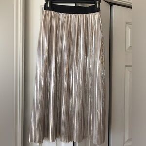 Metallic Silver Pleated Skirt